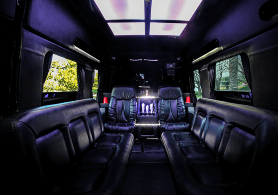 Book a Limo on your Birthday To Get The Party Started!